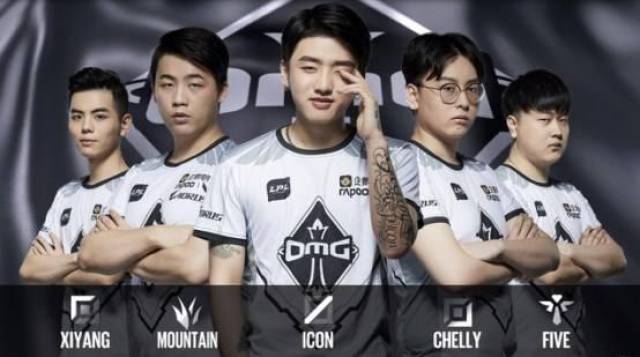 击剑仍然处 击剑仍然处