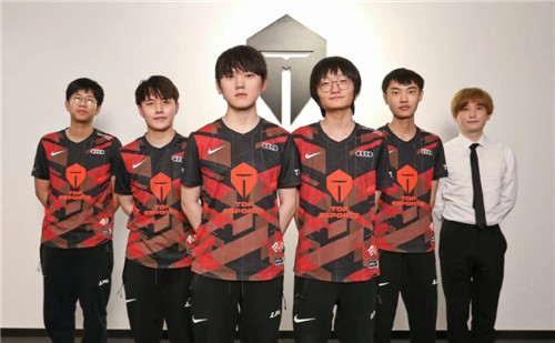 紧密结合 紧密结合