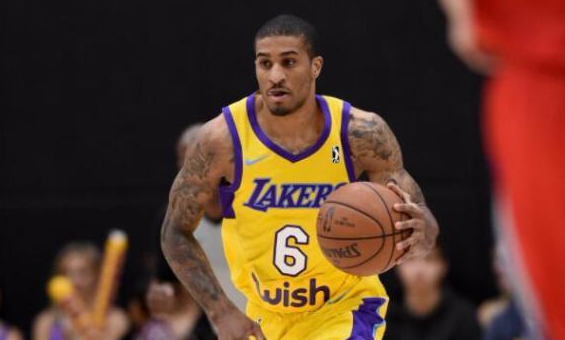 与此同时 与此同时