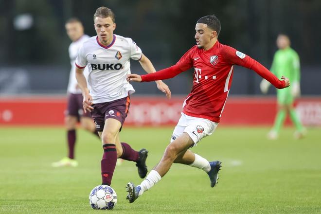 犯规与裁决 犯规与裁决